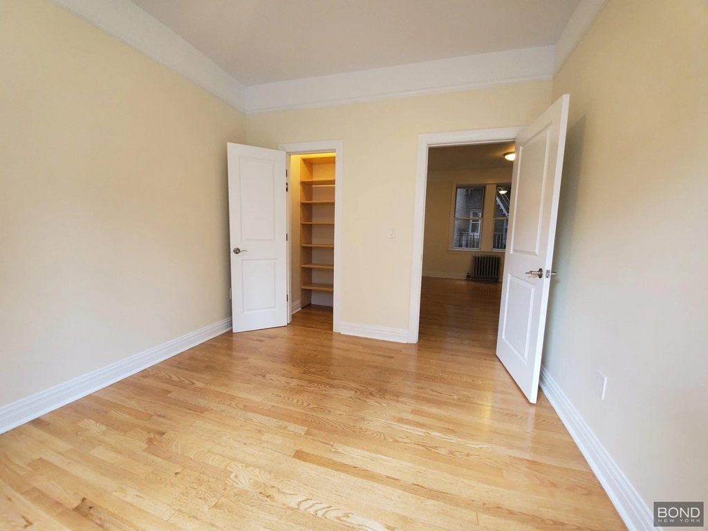 West 13th Street - Photo 3