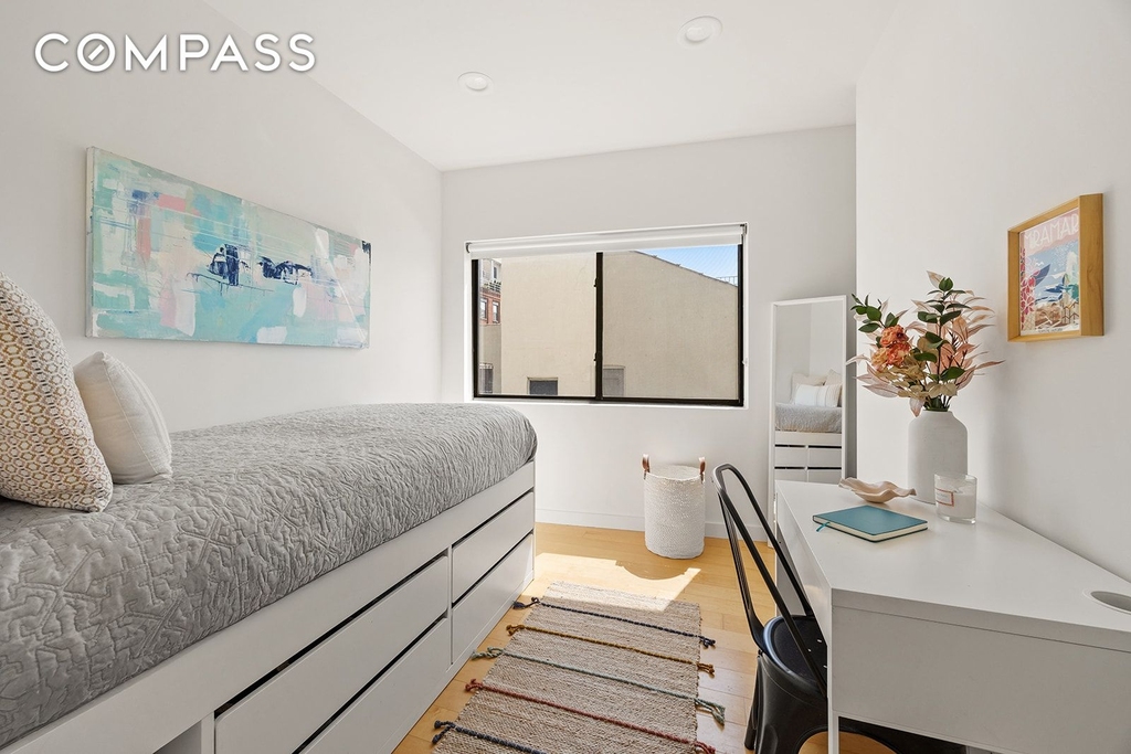 Tiffany Place - Photo 8
