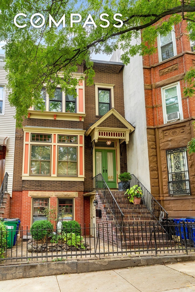 46th Street - Photo 4