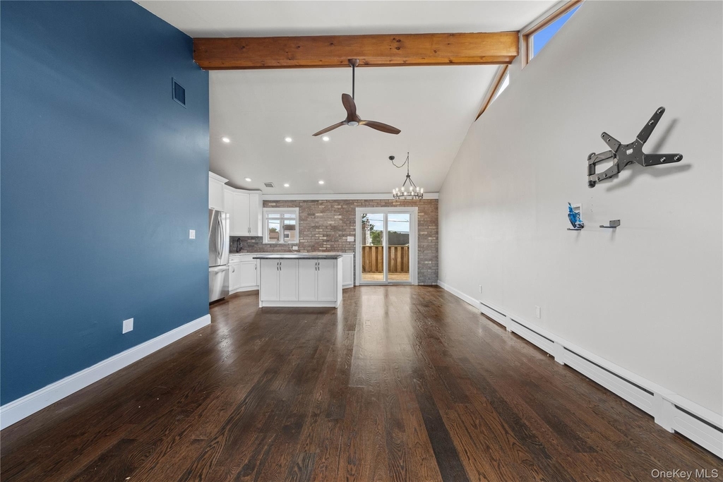 1051 Park Lane N - Photo 19