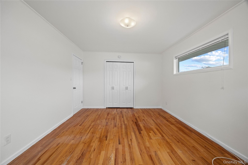 1051 Park Lane N - Photo 16