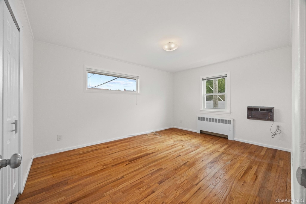 1051 Park Lane N - Photo 15