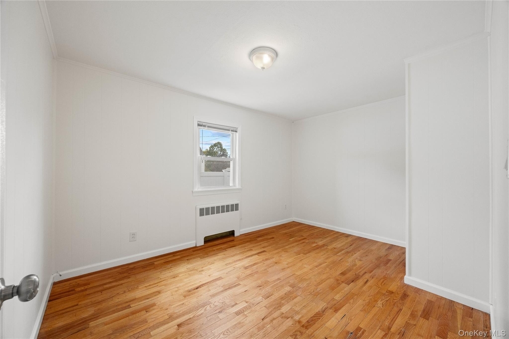 1051 Park Lane N - Photo 13