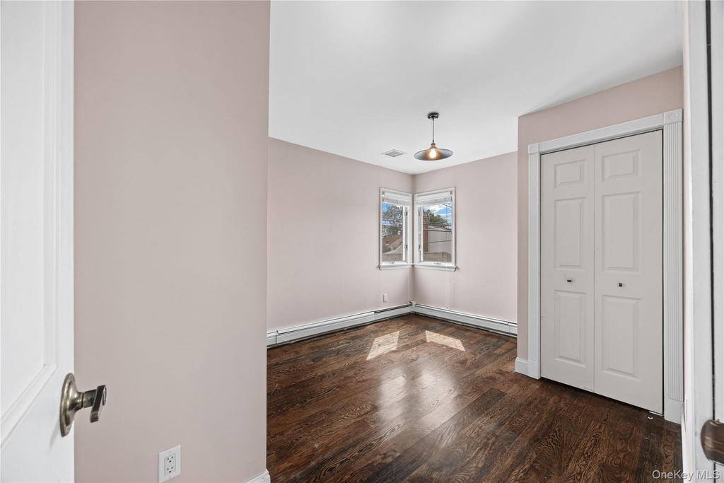 1051 Park Lane N - Photo 22