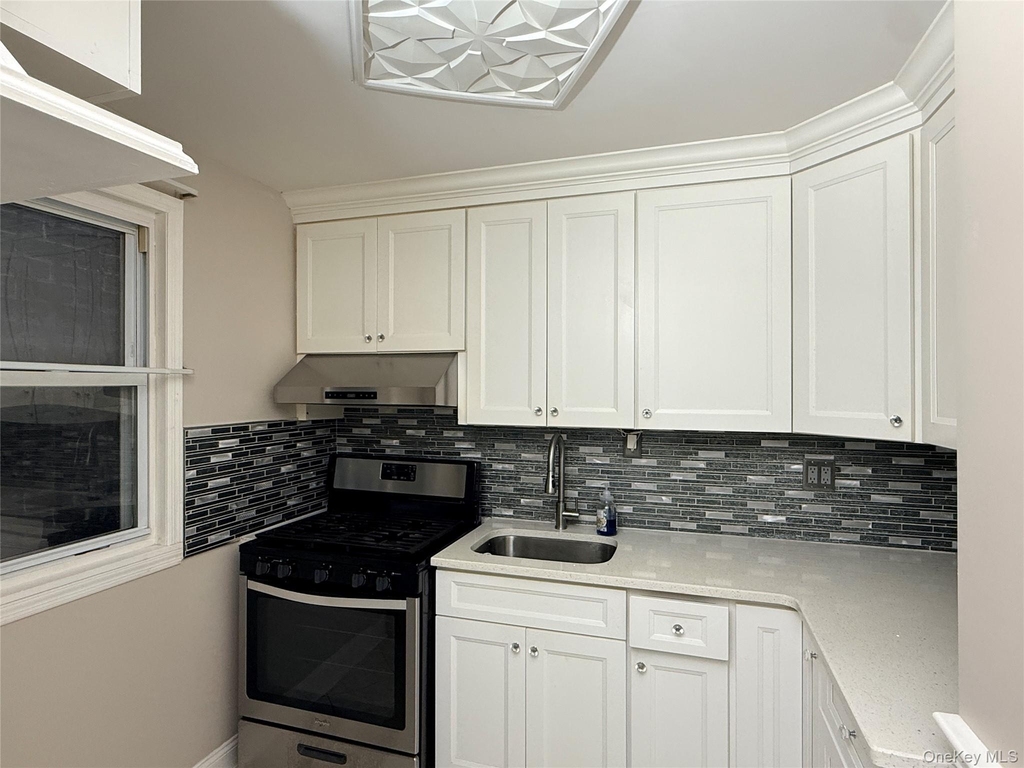 41-39 Benham Street - Photo 39