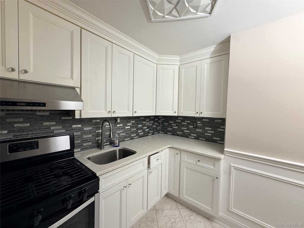 41-39 Benham Street - Photo 41