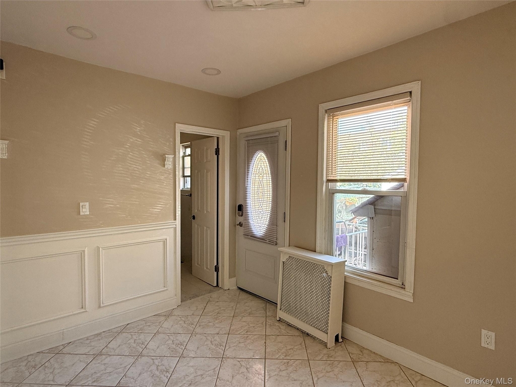 41-39 Benham Street - Photo 29