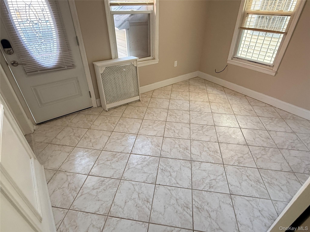 41-39 Benham Street - Photo 26