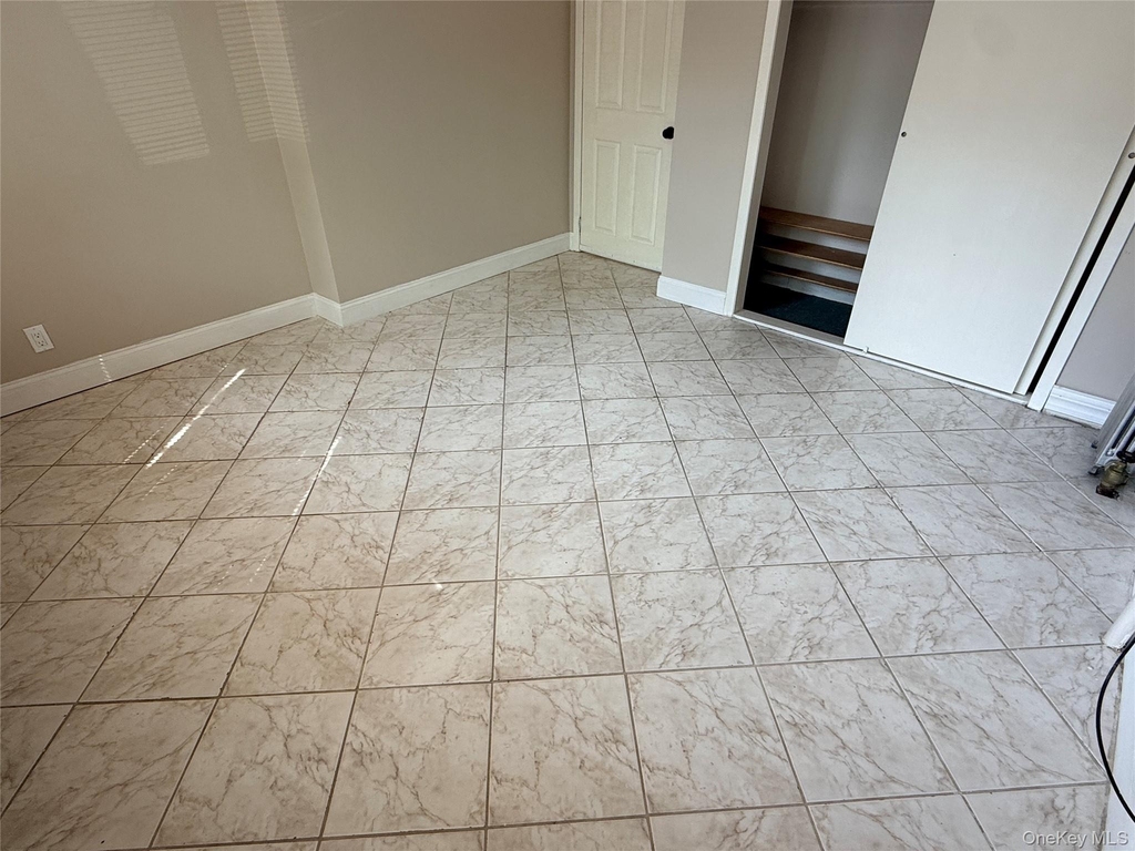 41-39 Benham Street - Photo 14