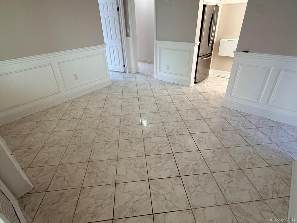 41-39 Benham Street - Photo 20