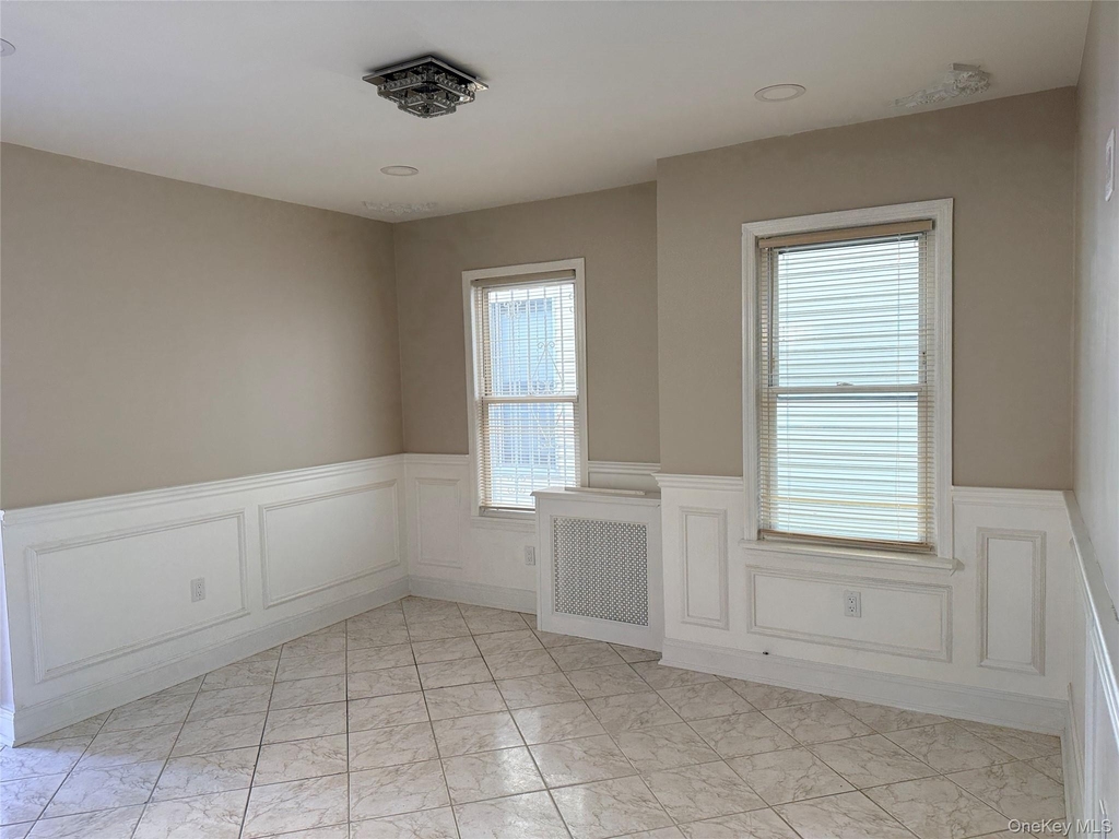 41-39 Benham Street - Photo 4