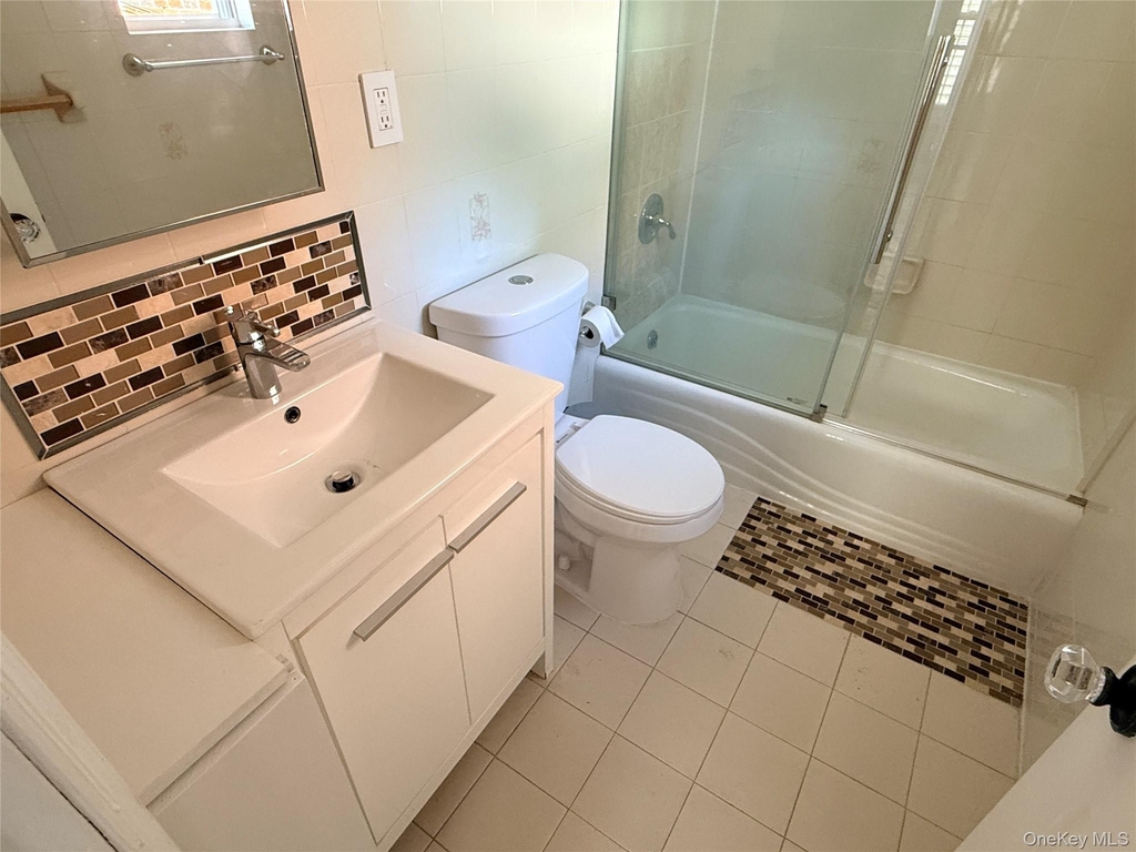41-39 Benham Street - Photo 32