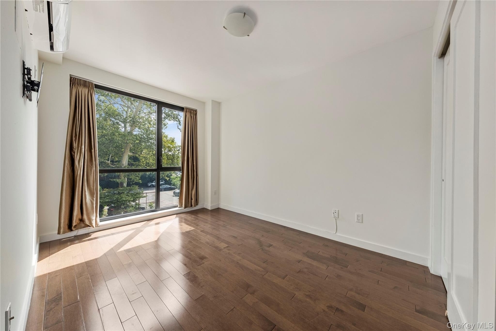 43-12 214 Place - Photo 9
