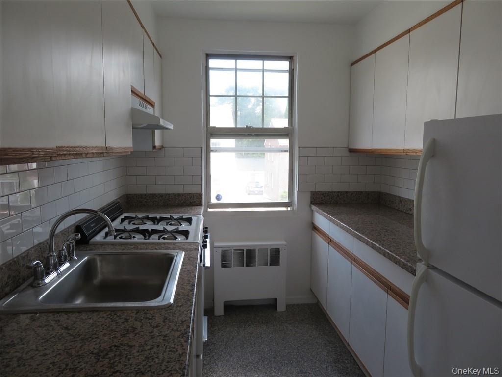 101 Carpenter Avenue - Photo 5