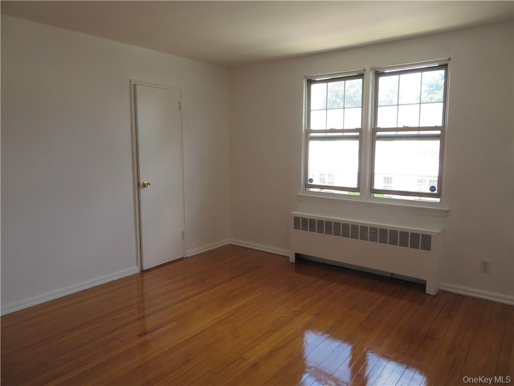 101 Carpenter Avenue - Photo 0