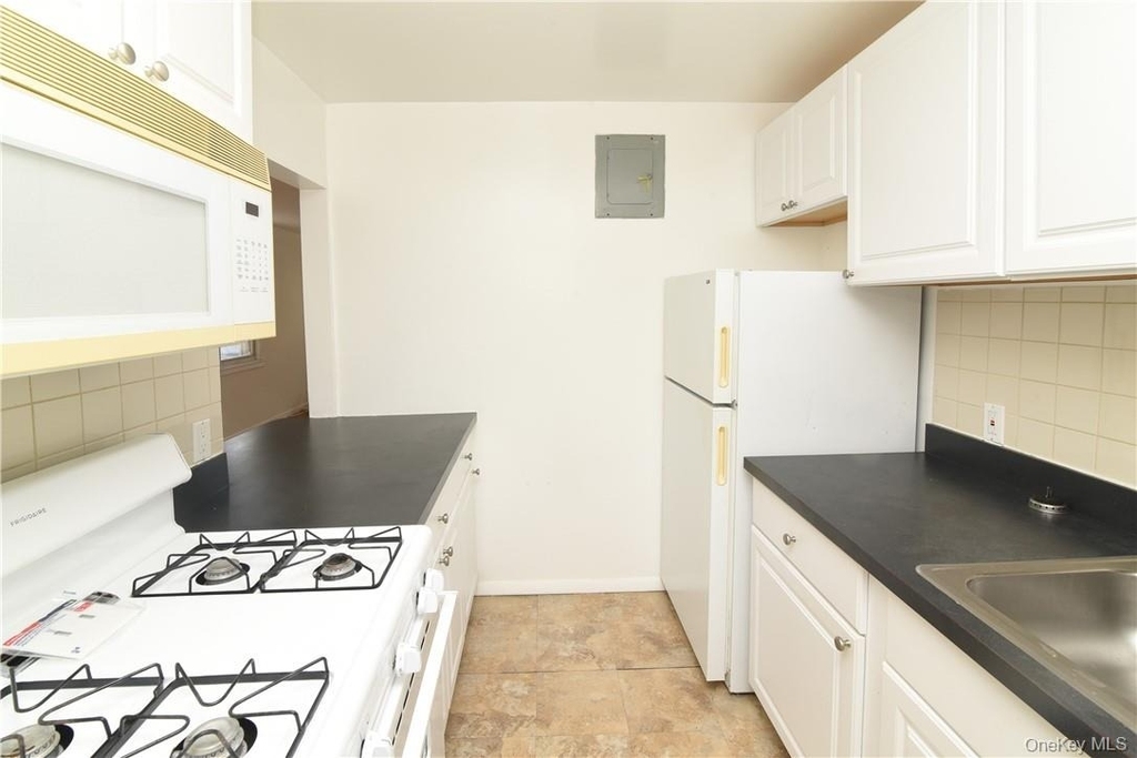 101 Carpenter Avenue - Photo 10