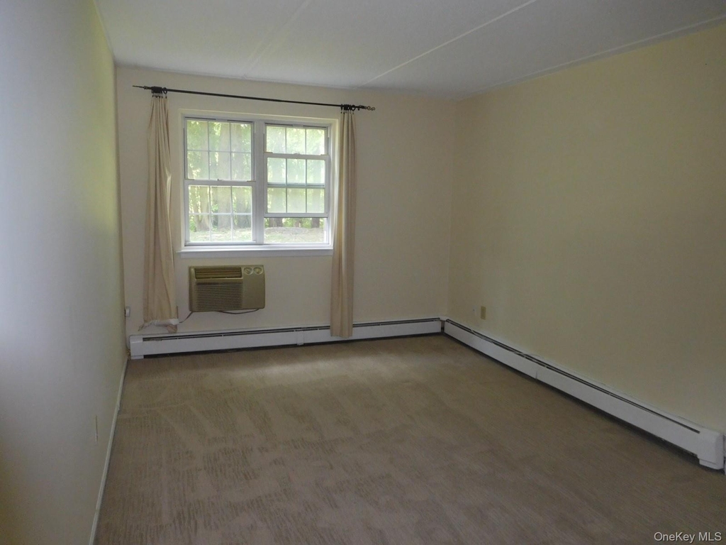 1 Consulate Drive - Photo 14