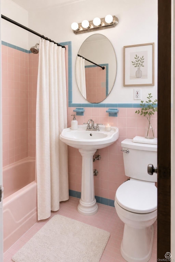 60-10 69 Street - Photo 4