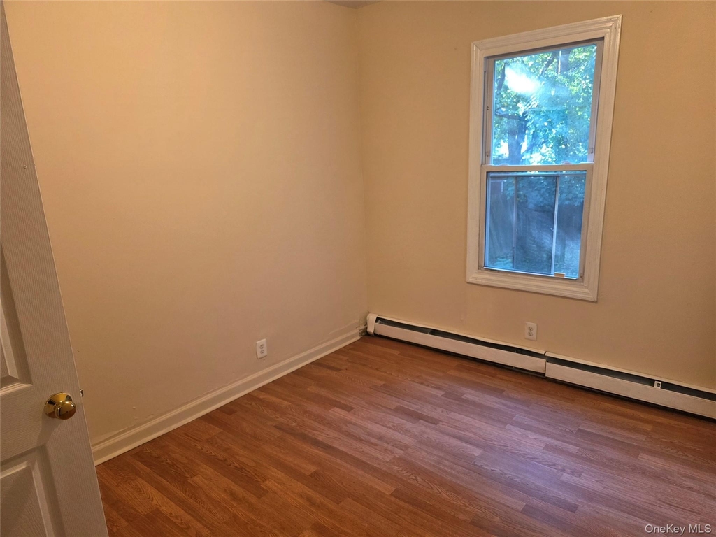 127 W Parmenter Street - Photo 2
