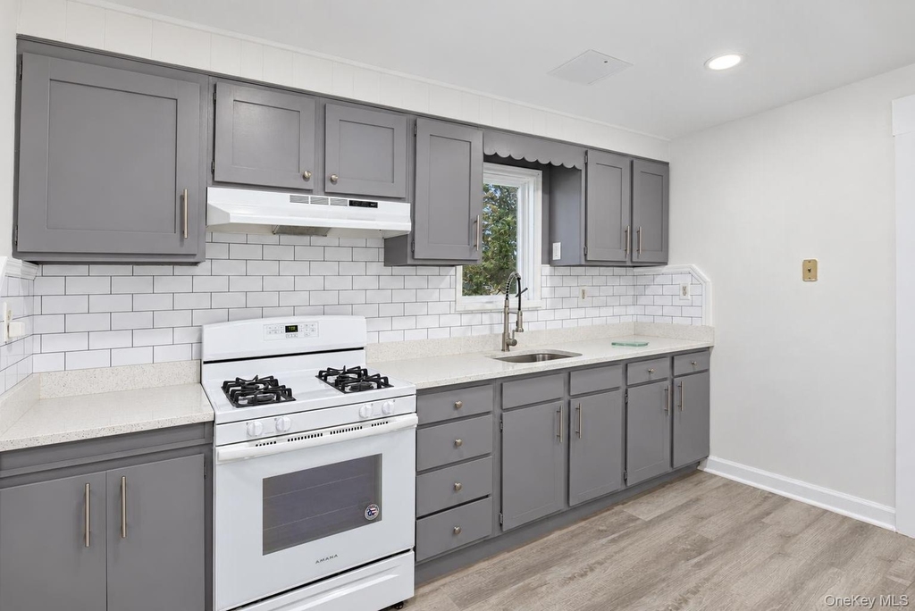 54 Ogden Street - Photo 5