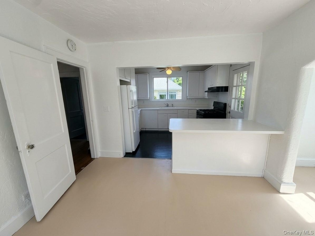 122 Greenvale Avenue - Photo 4