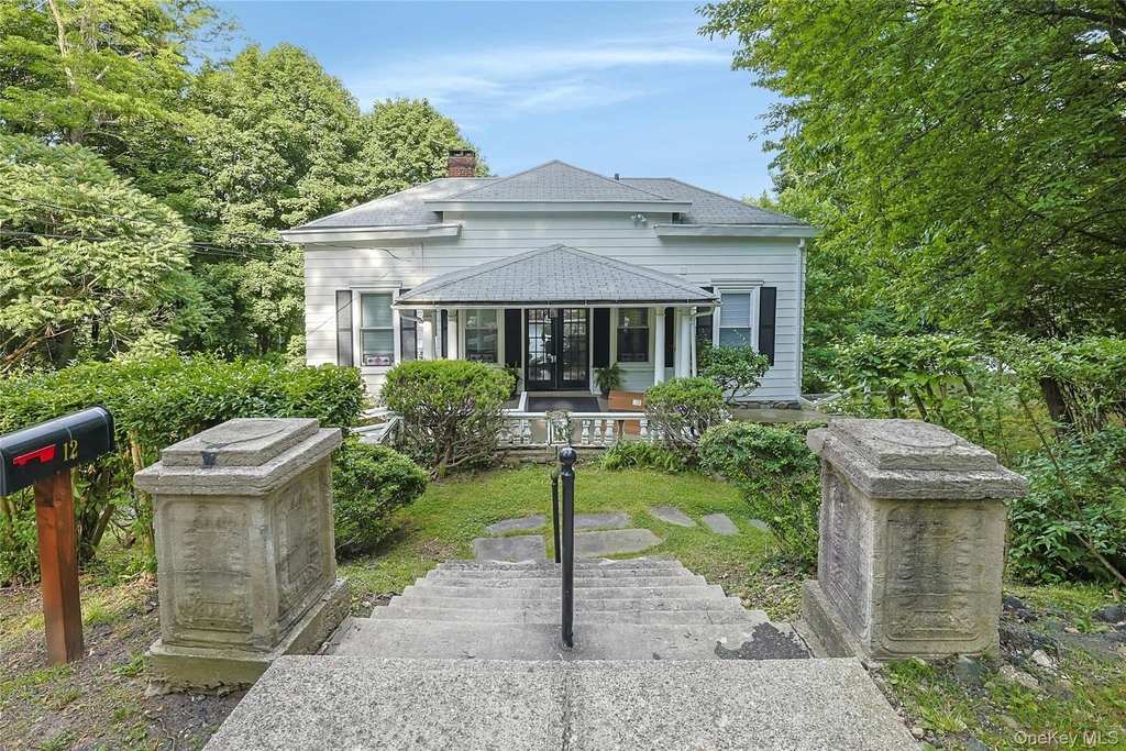 12 Shadyside Avenue - Photo 1