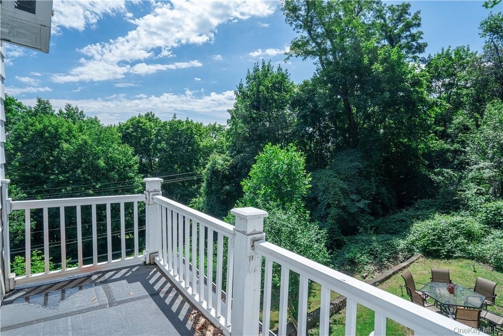 12 Shadyside Avenue - Photo 16