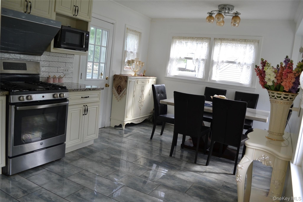 7 Grand Haven Drive - Photo 5