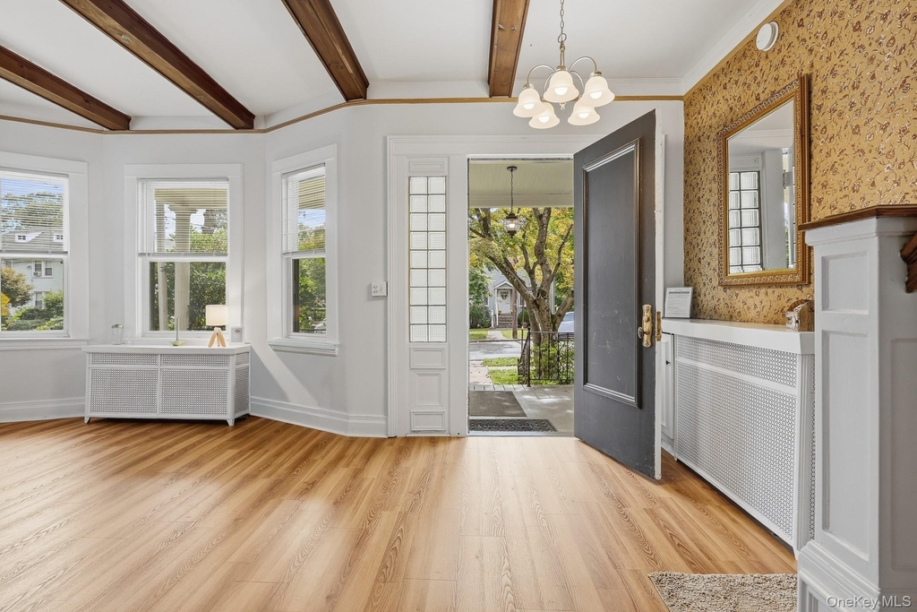 82 Quinby Avenue - Photo 5