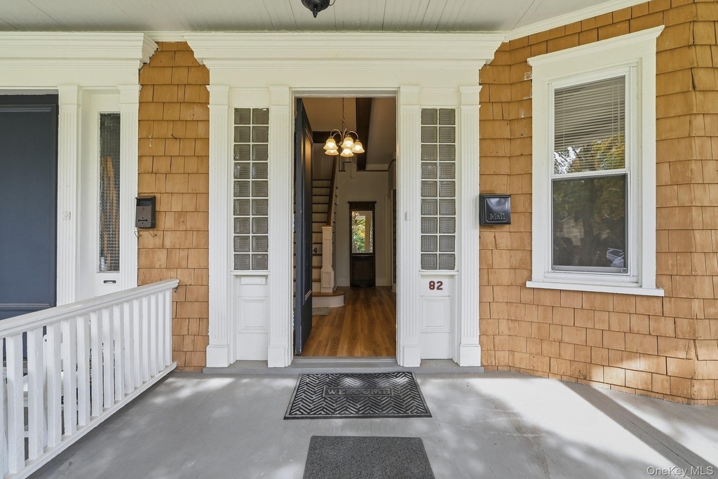 82 Quinby Avenue - Photo 2