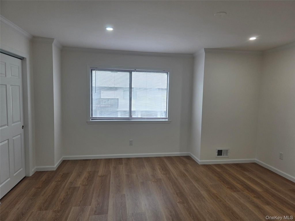 105 Village Road - Photo 10