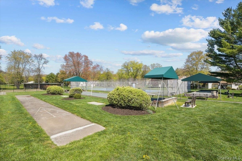 105 Village Road - Photo 15