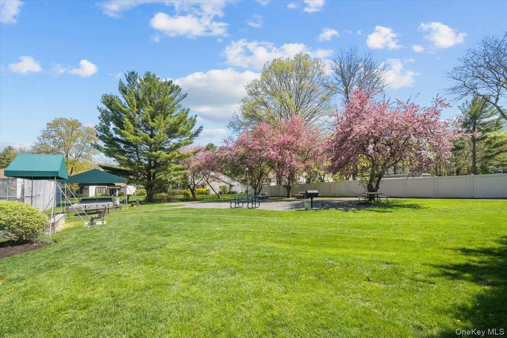 105 Village Road - Photo 17