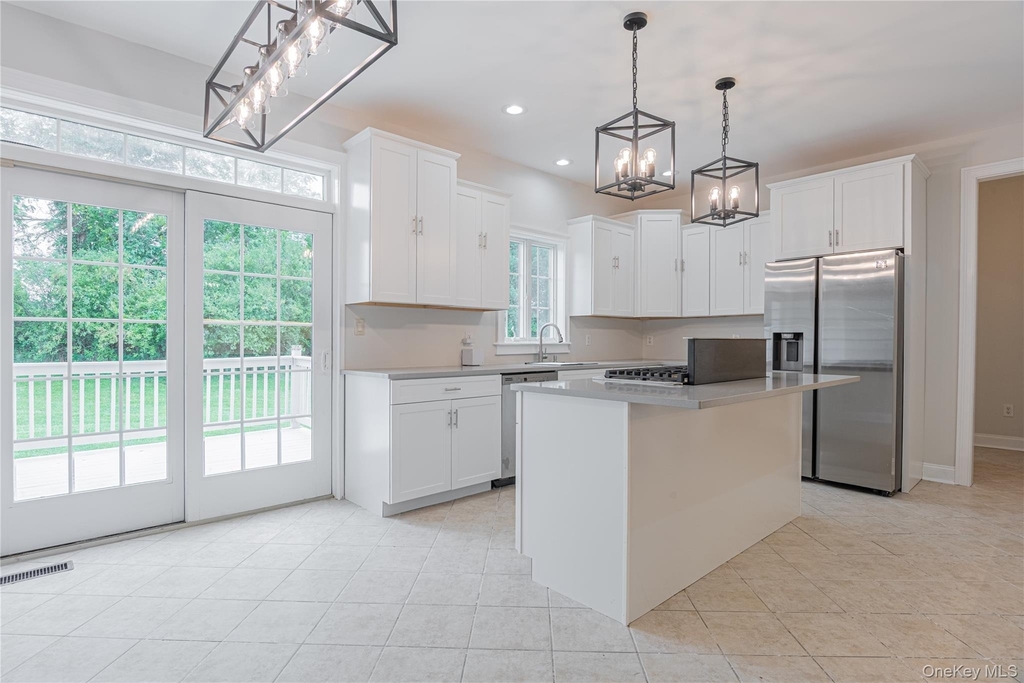 86 Victoria Drive - Photo 12