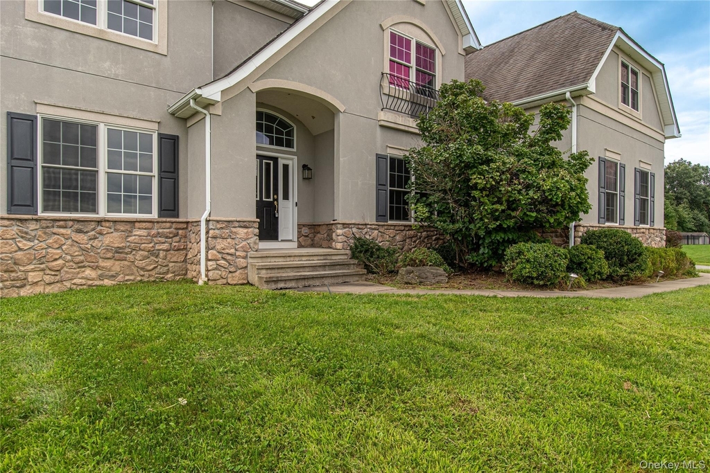 86 Victoria Drive - Photo 4