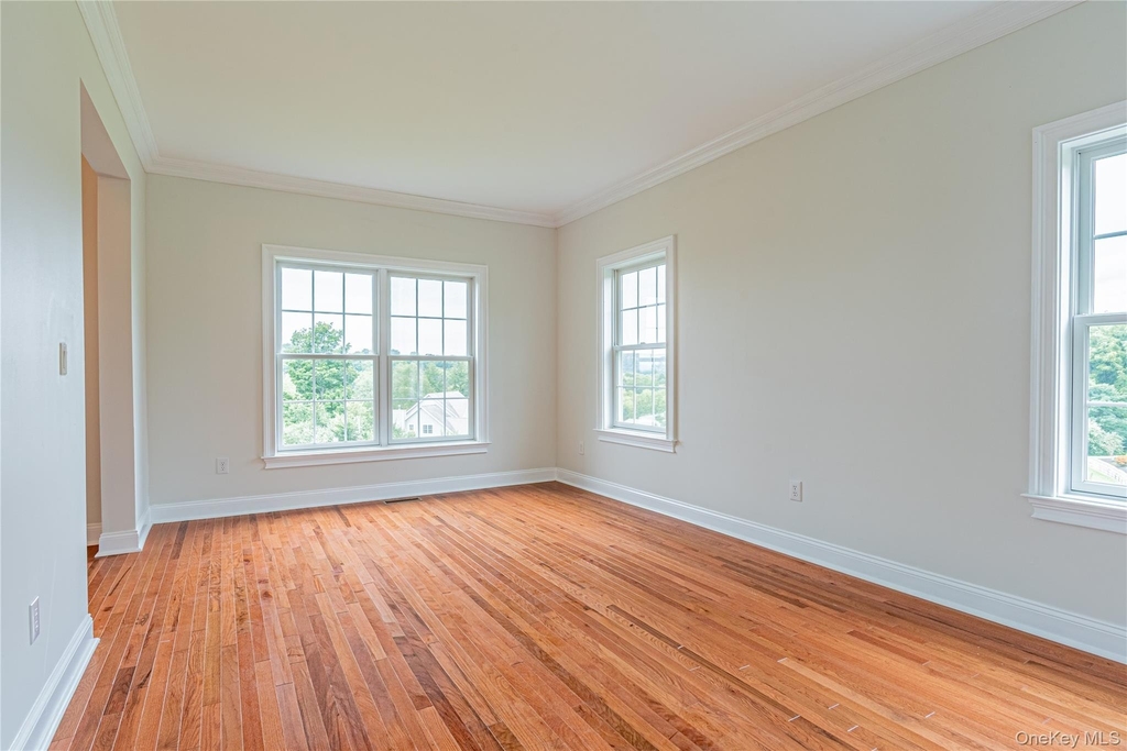 86 Victoria Drive - Photo 14