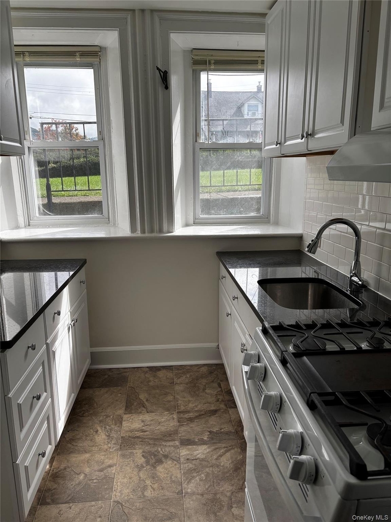 24 Grandview Avenue - Photo 6