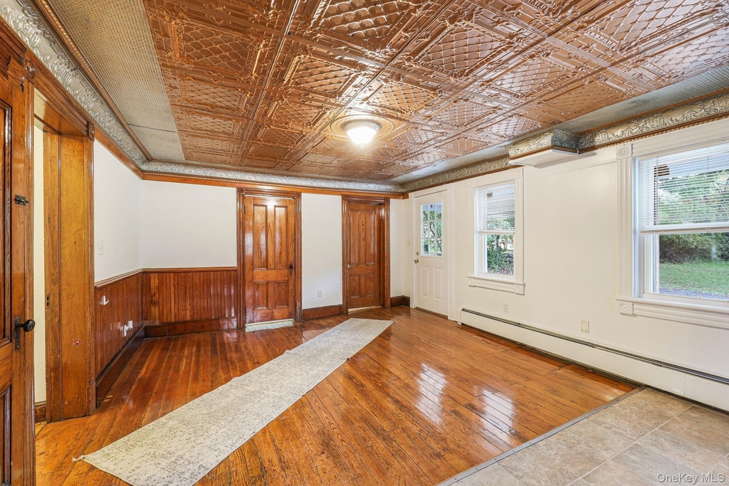 708 Burlingham Road - Photo 5