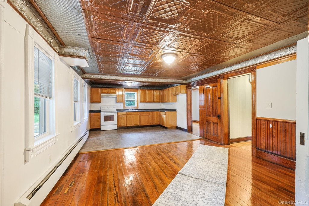 708 Burlingham Road - Photo 4