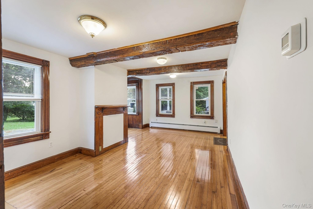 708 Burlingham Road - Photo 11