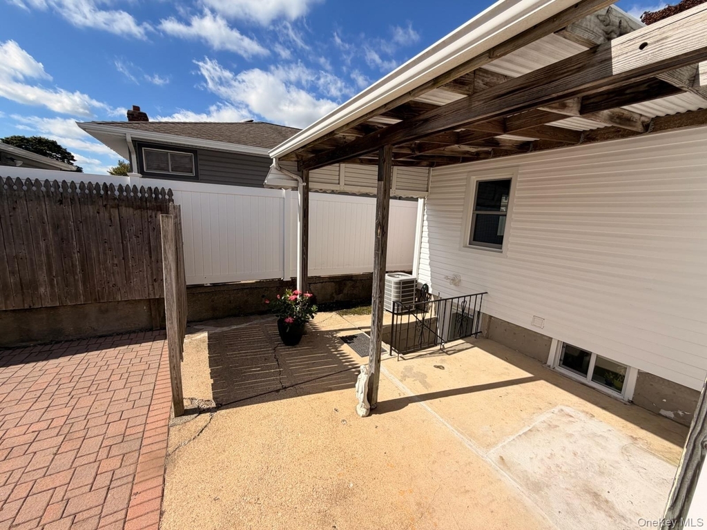 8 Michel Avenue - Photo 45