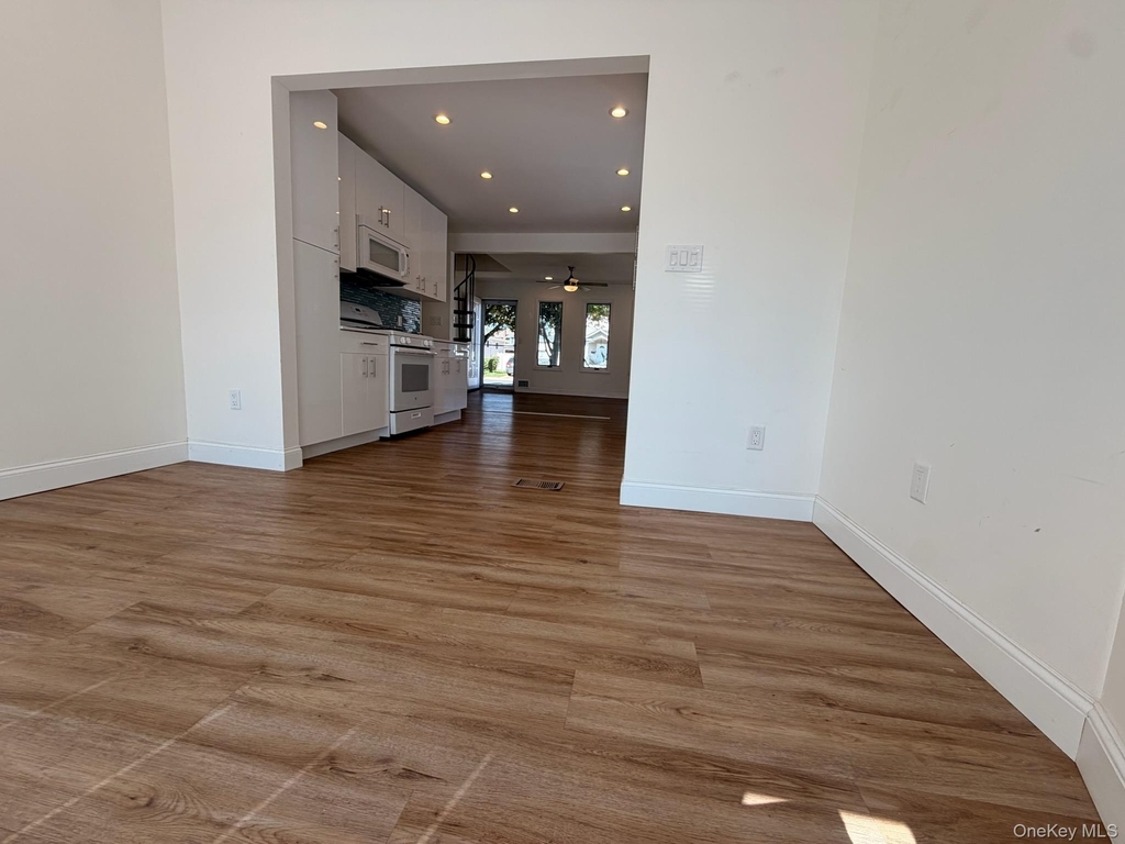 8 Michel Avenue - Photo 32