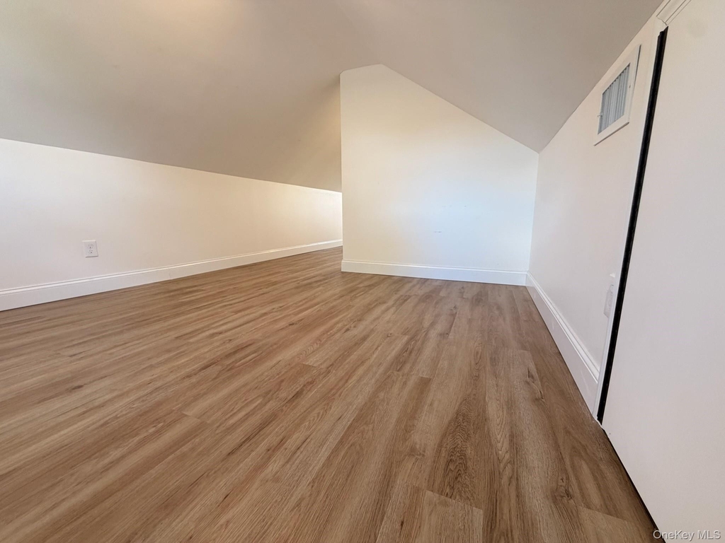 8 Michel Avenue - Photo 23