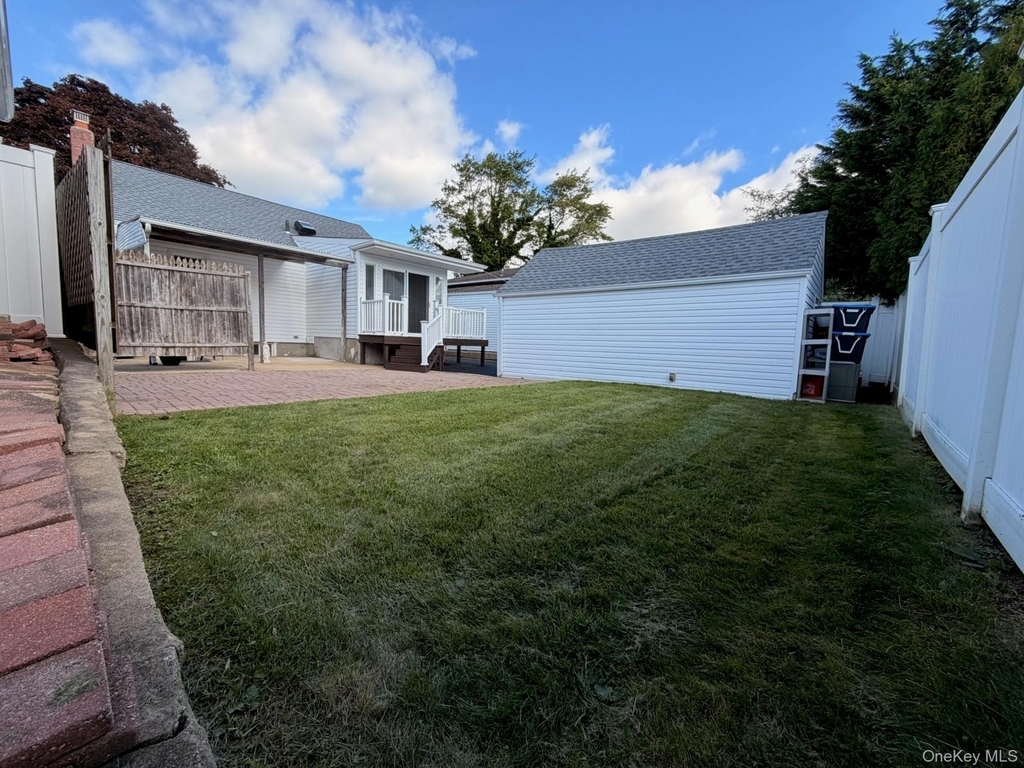 8 Michel Avenue - Photo 40