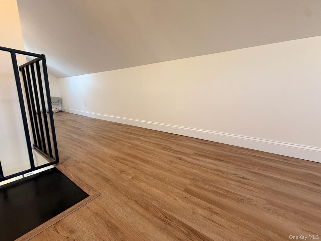 8 Michel Avenue - Photo 19