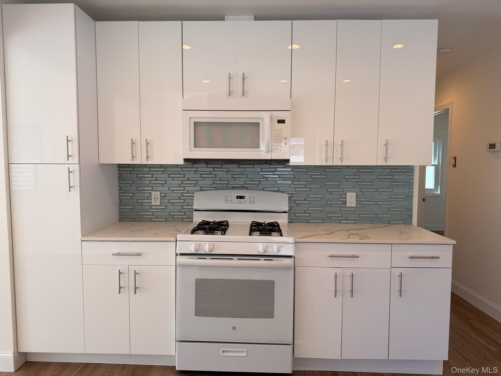 8 Michel Avenue - Photo 8