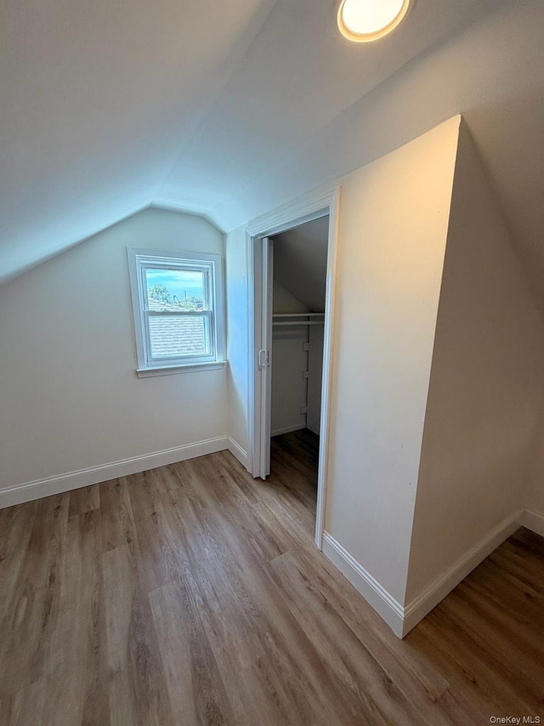 8 Michel Avenue - Photo 15