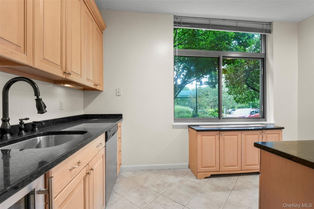 35 N Chatsworth Avenue - Photo 10