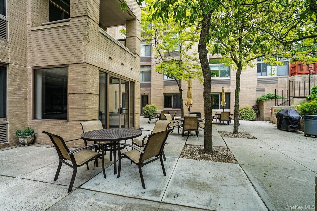 35 N Chatsworth Avenue - Photo 21