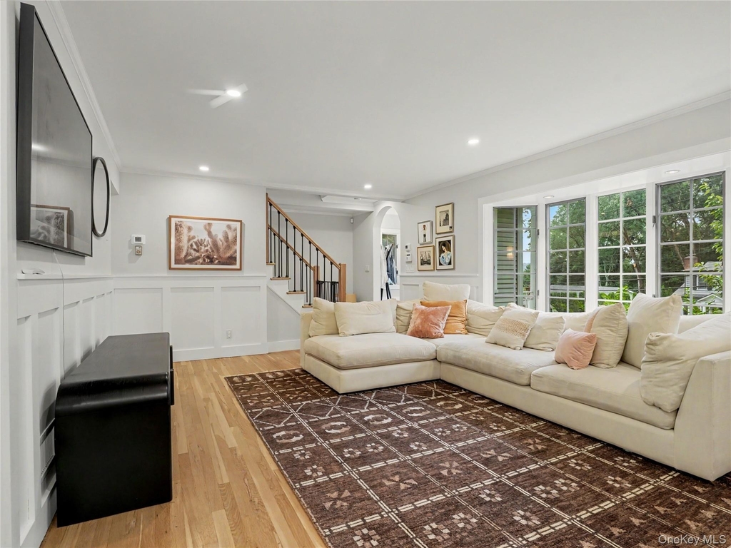 67 Heatherdell Road - Photo 2